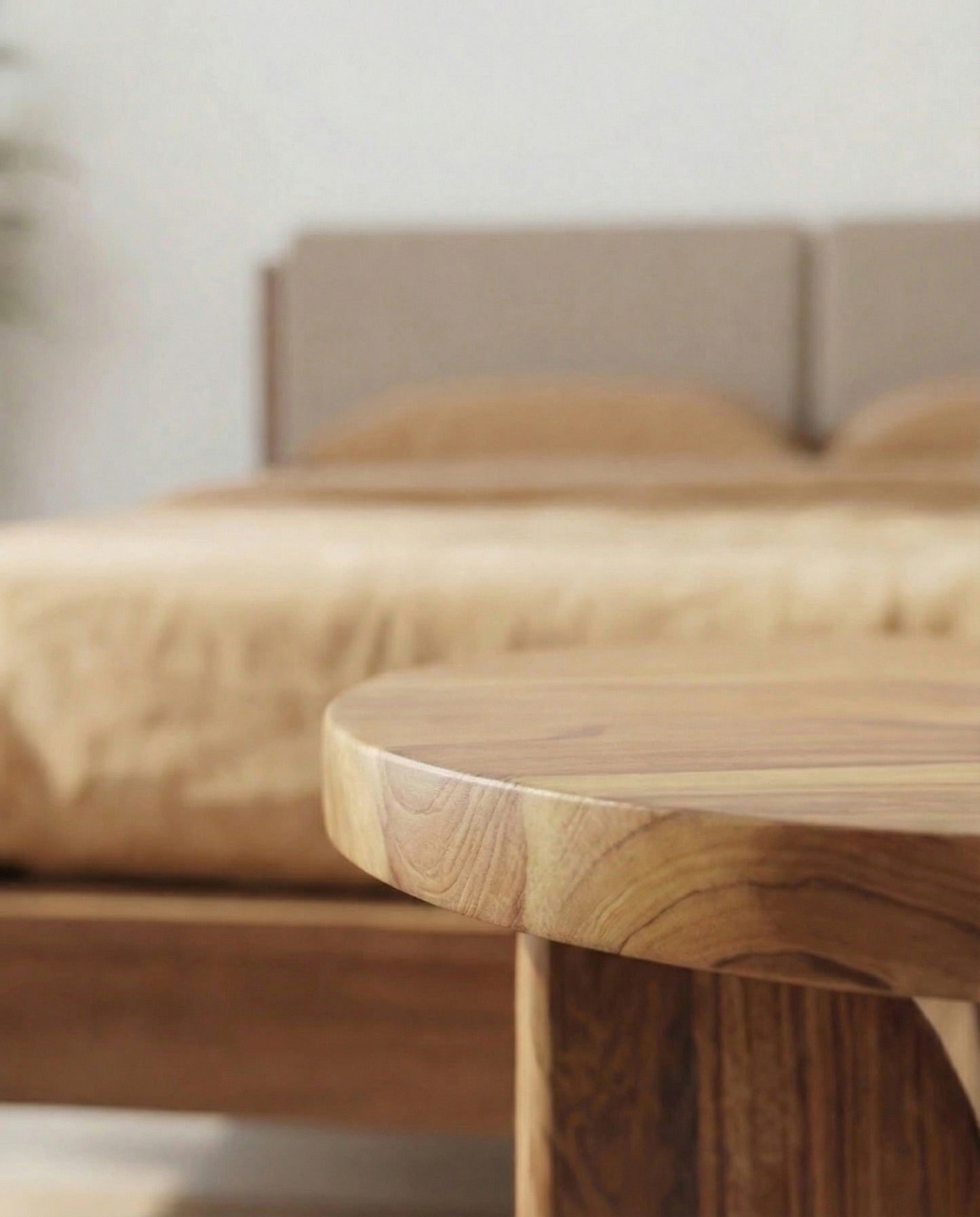 Round Side Table – 4 Leg